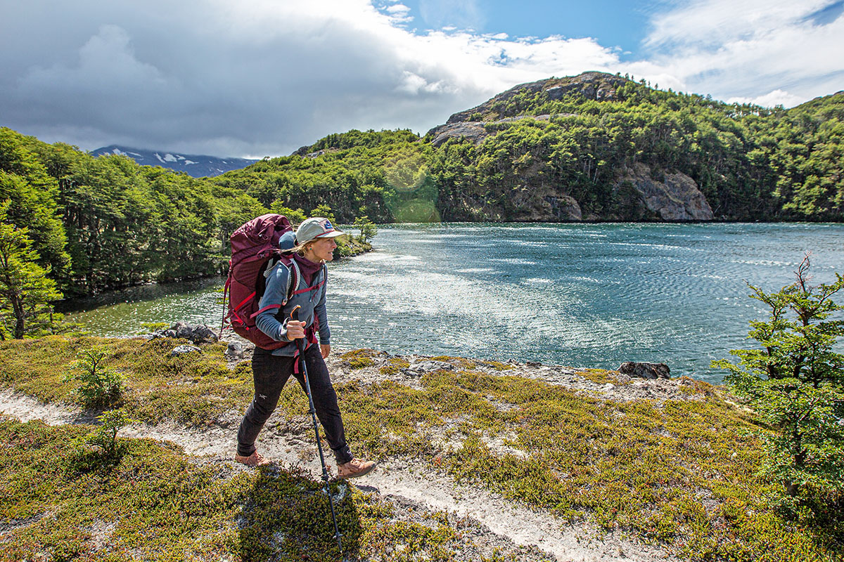 Osprey Aura AG LT 65 backpacking pack (hiking along lake)